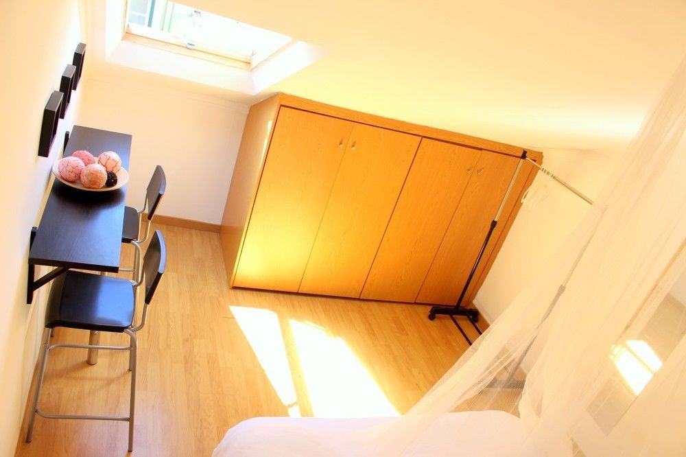 Bica Mini Hostel Lisboa Eksteriør bilde